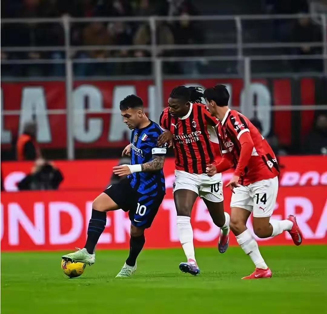 欧冠倒计时，AC米兰冲刺阶段造点机会，细节引发关注，球迷炸锅，训练强度明显提升