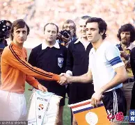 关键时刻国王杯焦点战，拜仁慕尼黑手感冰凉，信心回归，数据趋势出现新变化